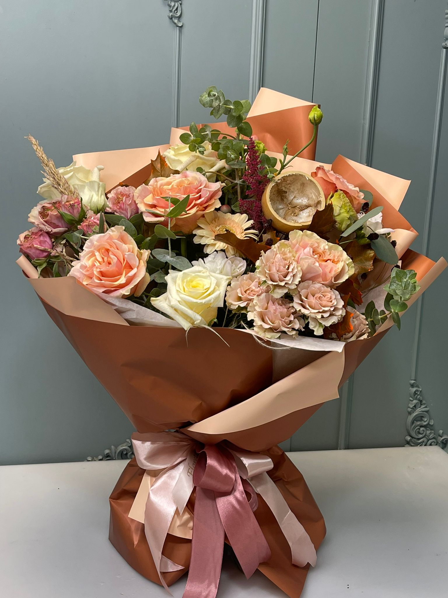 Buchet Lavish Bloom