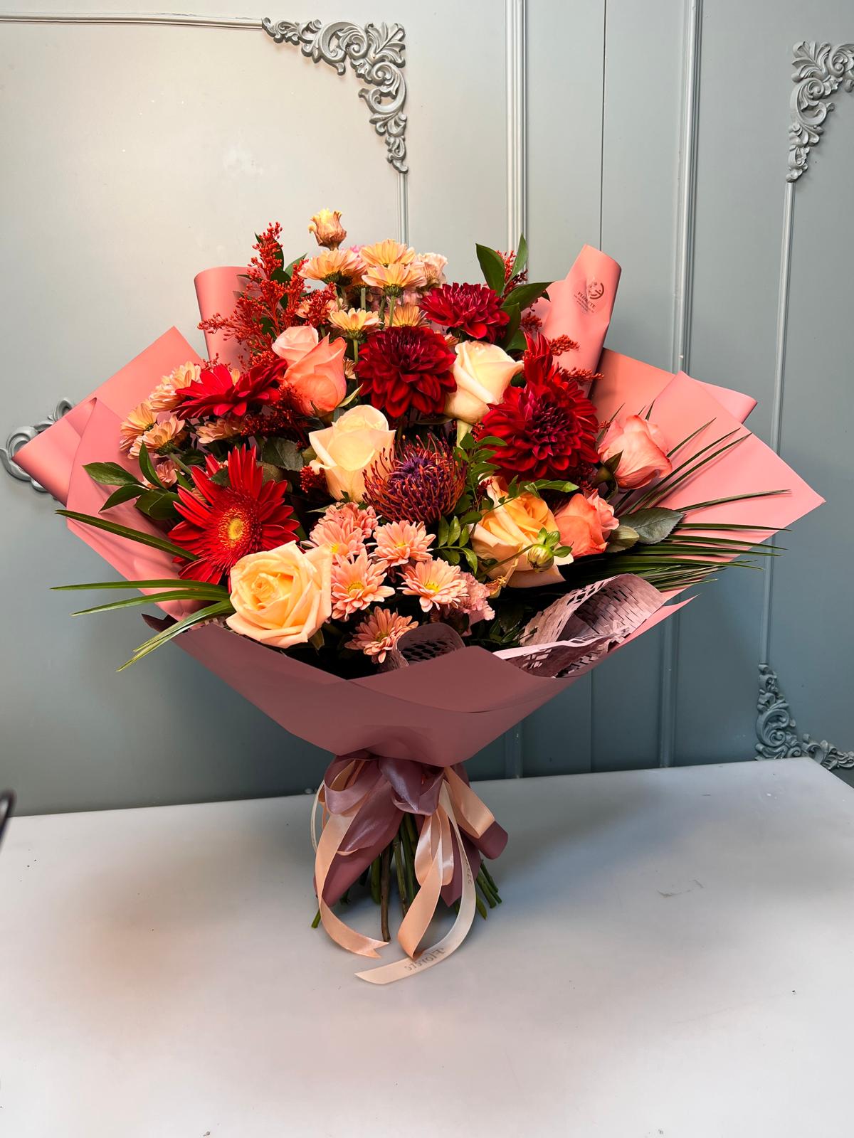 Buchet Radiant Joy