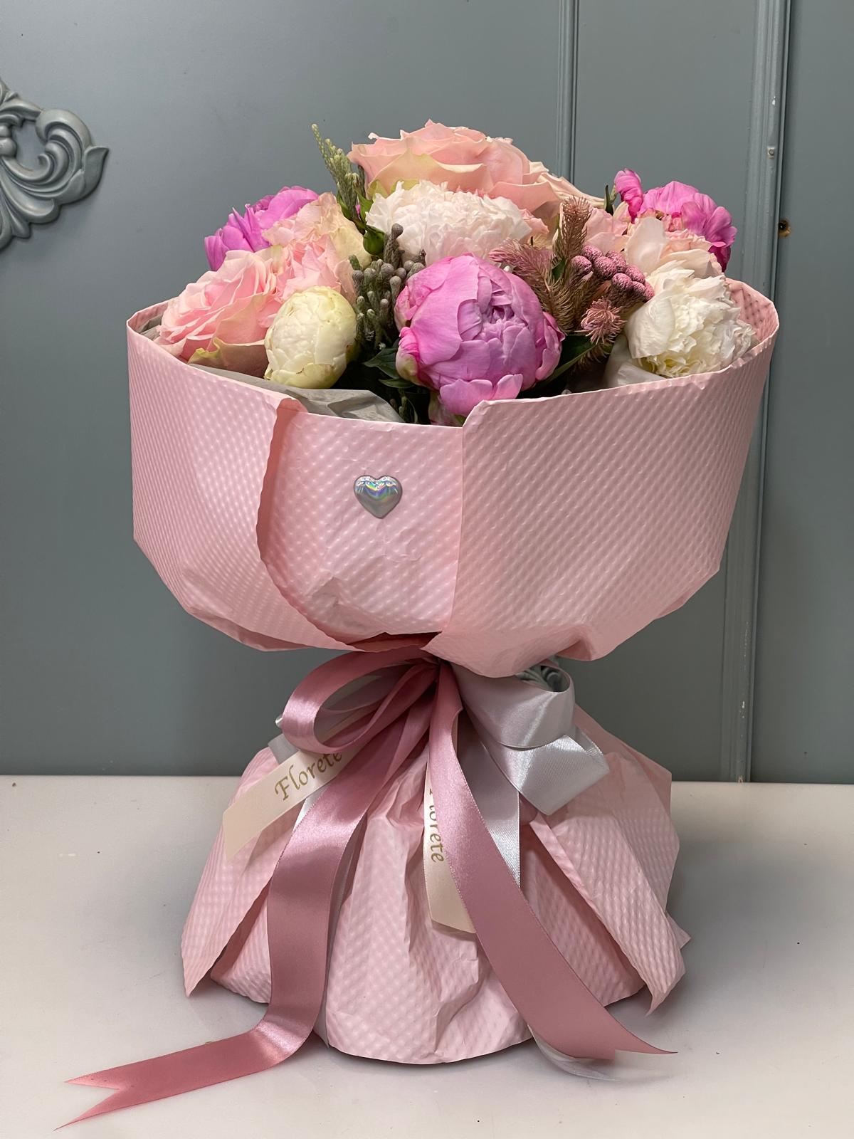 Buchet Deluxe Blooms