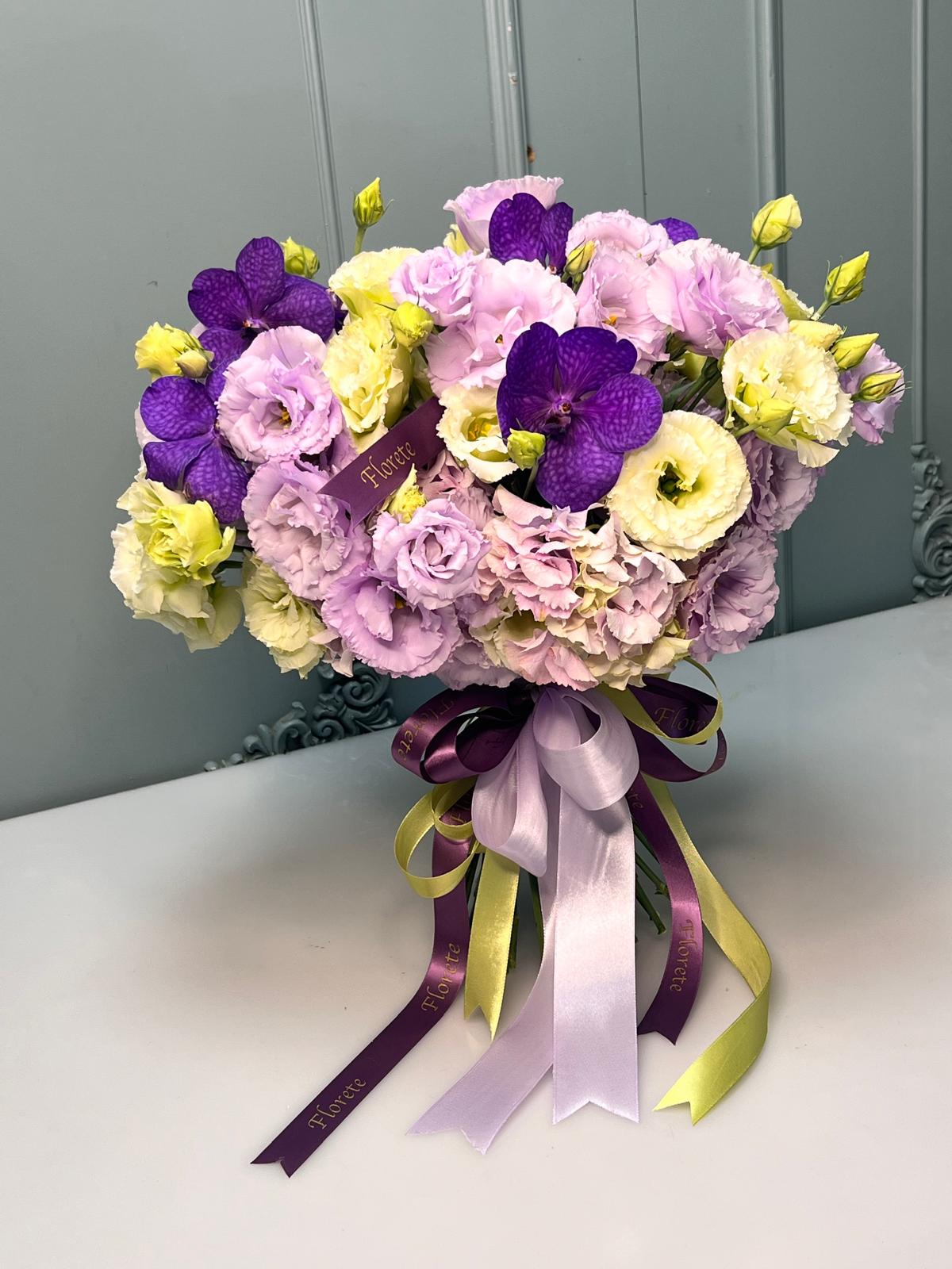 Buchet Orchid Delights