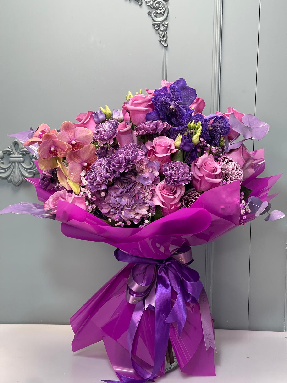 Buchet Violet Flame