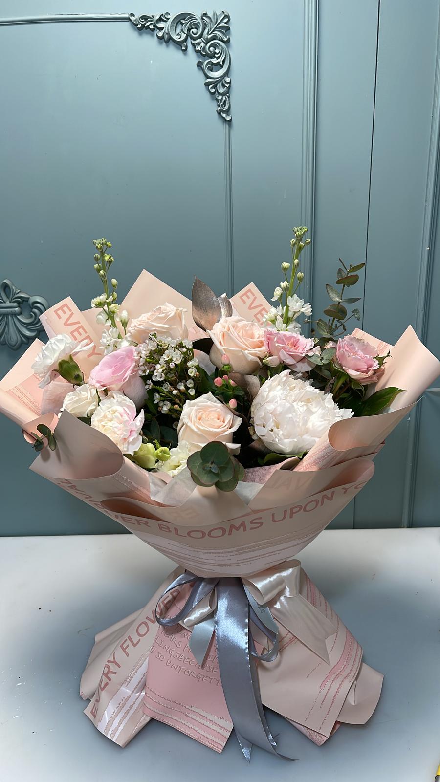Buchet Peaceful Palette
