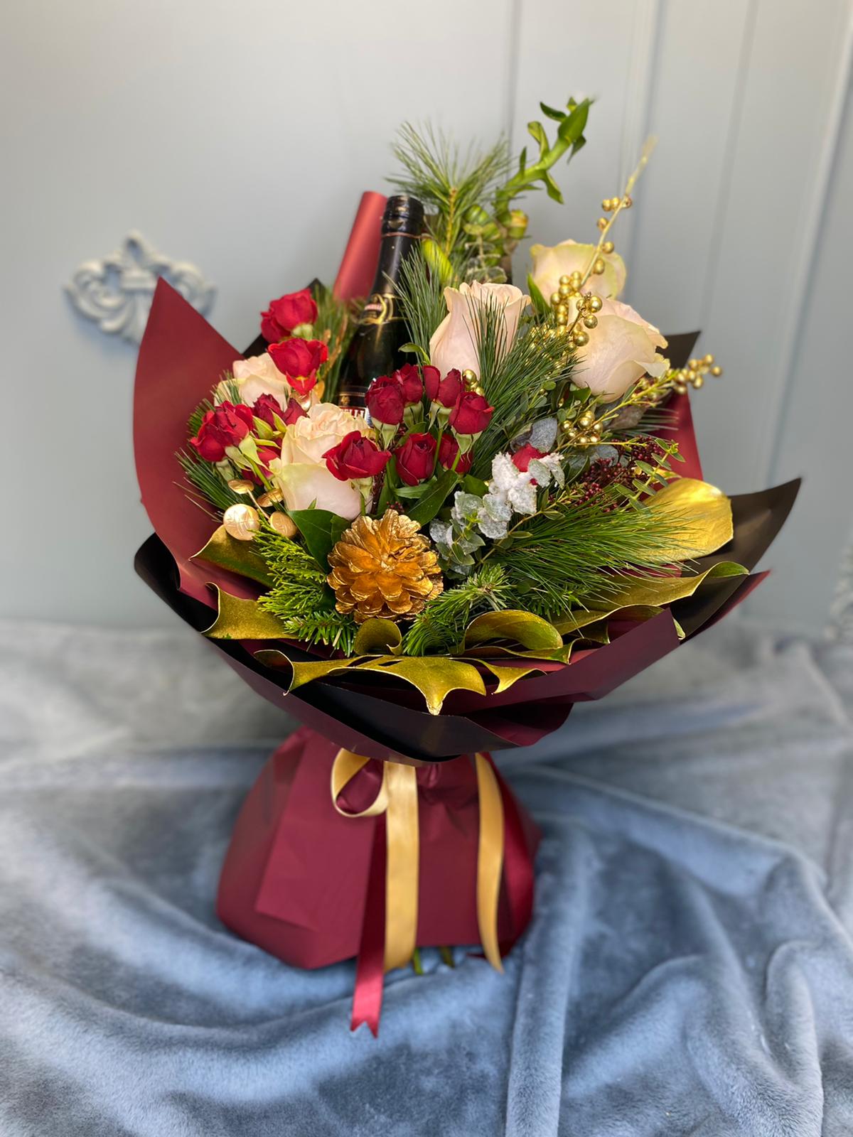 Buchet Red Surprise Florete - Flori online Iasi