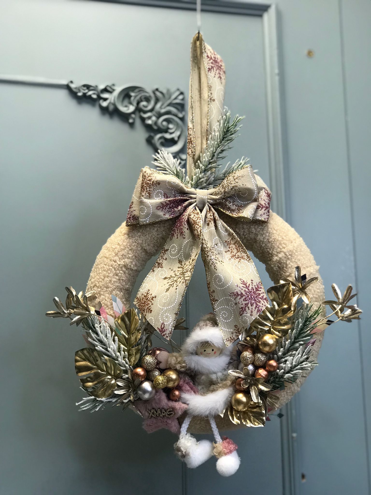 Pentru  Preț  sau Comenzi sunați la 0740338343 Florete - Flori online Iasi